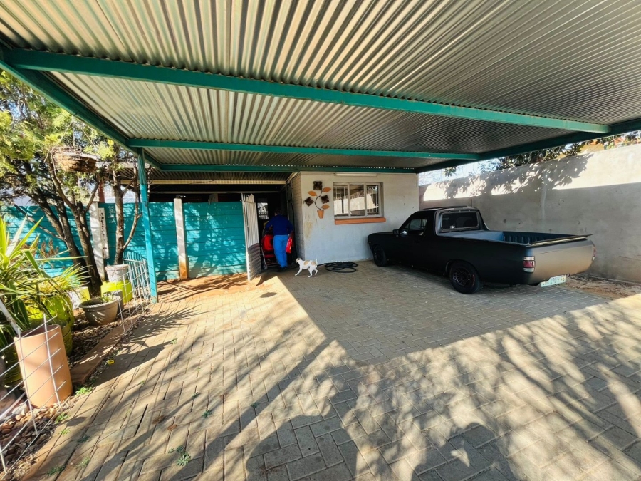 4 Bedroom Property for Sale in Brandwag Free State
